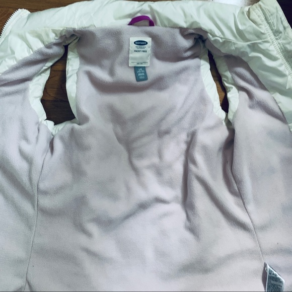 Girls Puffer Vest - Picture 3 of 6